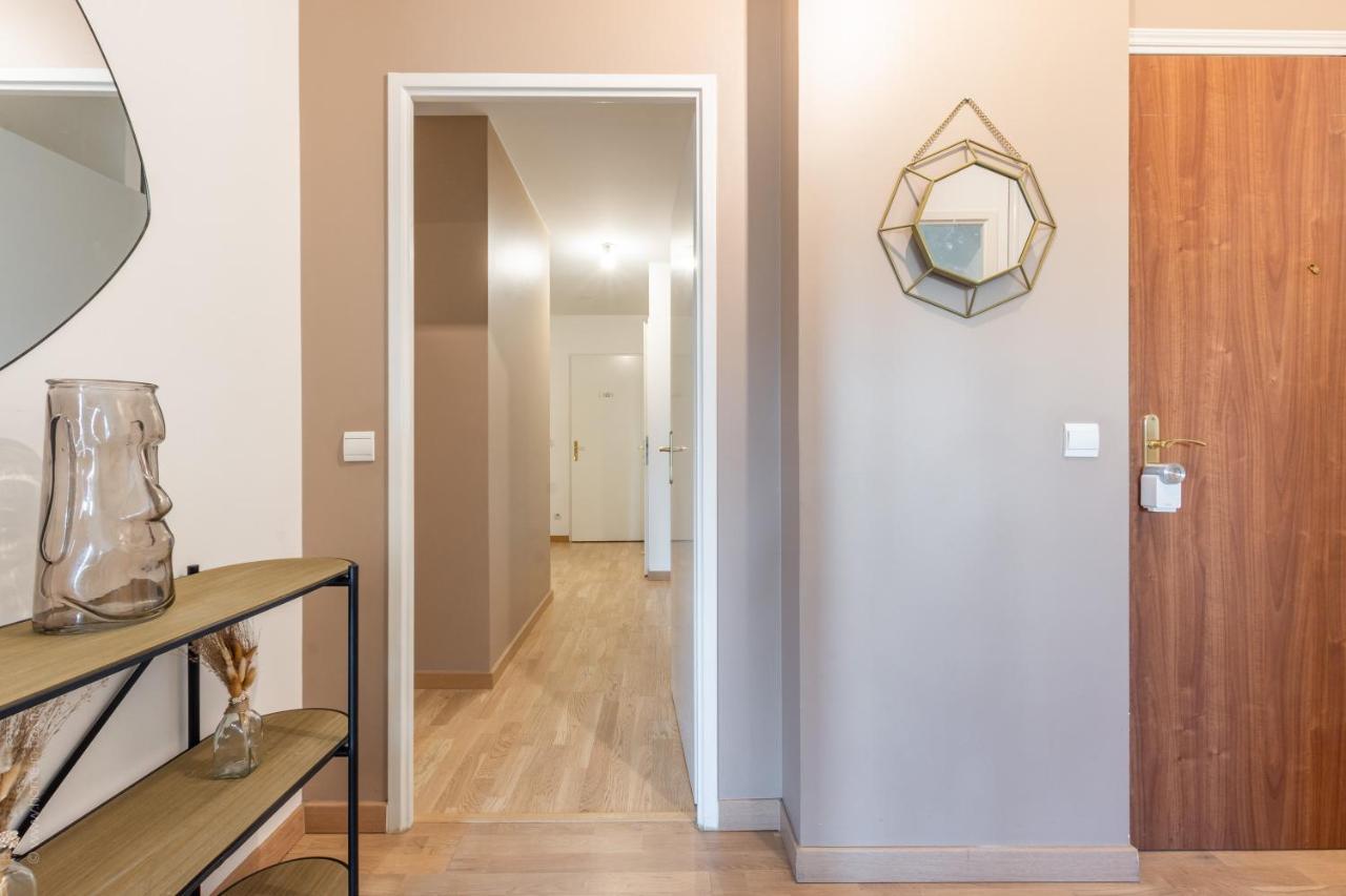 Luxe Flat For 7 - Fairytale Factory Bussy-Saint-Georges Exterior foto