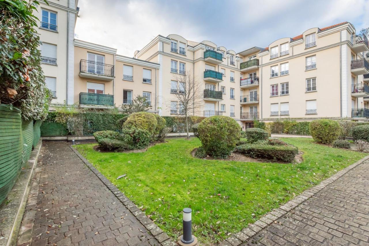 Luxe Flat For 7 - Fairytale Factory Bussy-Saint-Georges Exterior foto